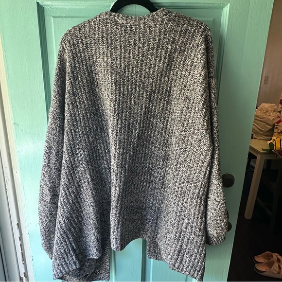 Cabi Gray Cardigan - XL - Picture 8 of 8
